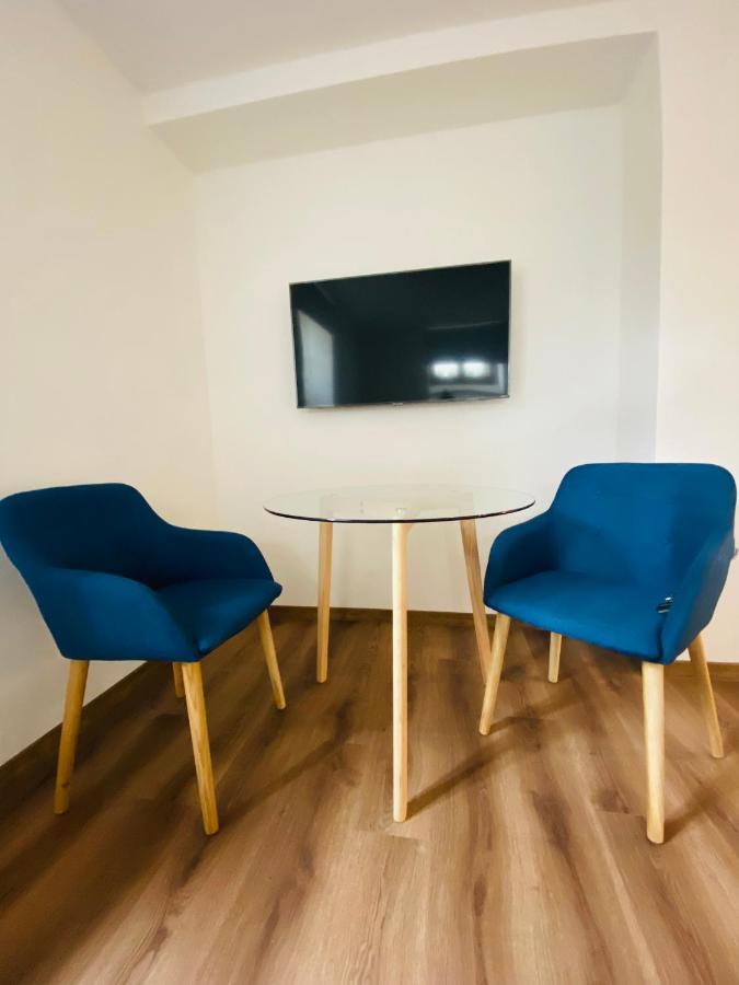 Apartmany V Ulicce Frymburk Ngoại thất bức ảnh