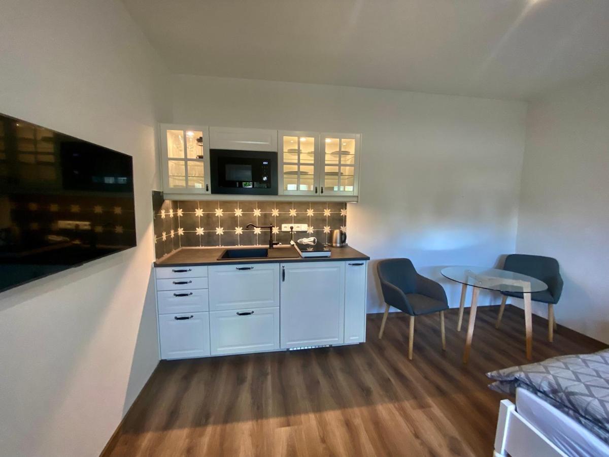 Apartmany V Ulicce Frymburk Ngoại thất bức ảnh